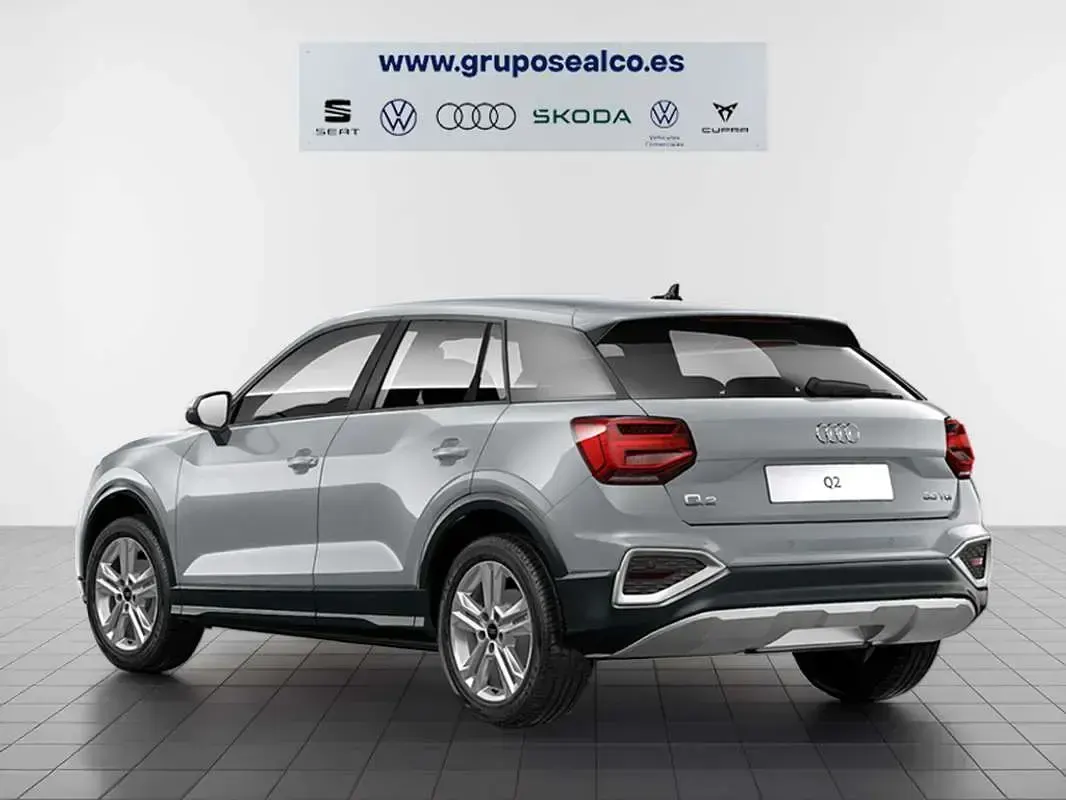 Usado Audi Q2 Advanced 116 CV (85 kW) 2022 Gris SUV