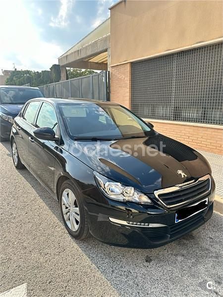 Negro Usado 2015 Peugeot 308 Active Berlina | 8500 € (Precio justo) - Imagen 1/3