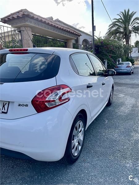 Usado Peugeot 208 Business-Line 68 CV (50 kW) 2012 Blanco Utilitario