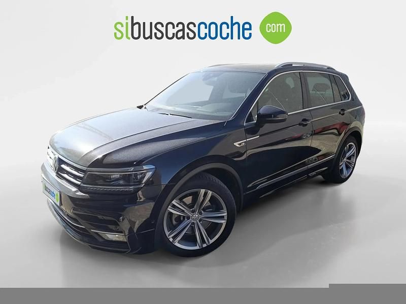 Usado VW Tiguan Sportline 190 CV (139 kW) 2020 Negro SUV