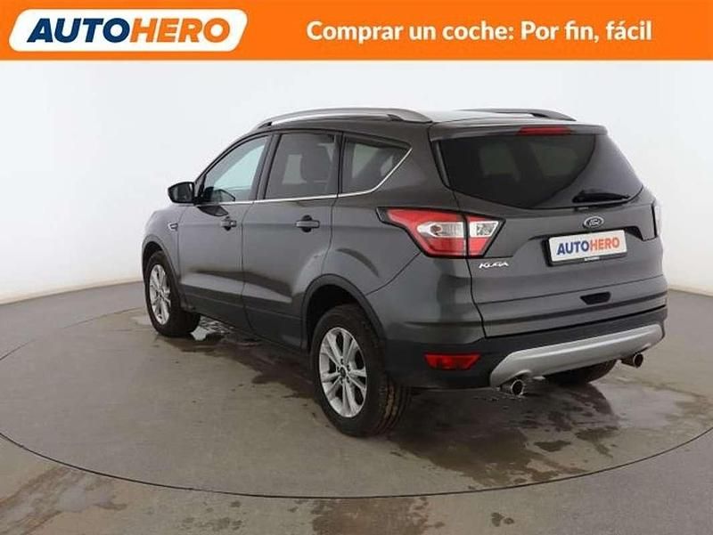 Usado Ford Kuga Titanium 120 CV (88 kW) 2018 Gris SUV