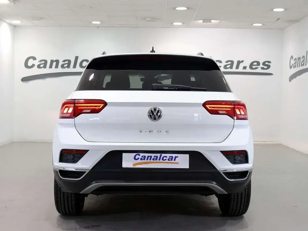 Usado VW T-Roc Advance 110 CV (80 kW) 2018 Blanco SUV