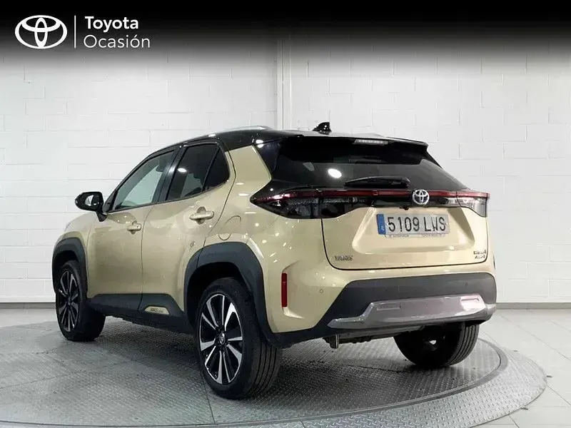 Usado Toyota Yaris Cross Edition 116 CV (85 kW) 2022 Amarillo SUV