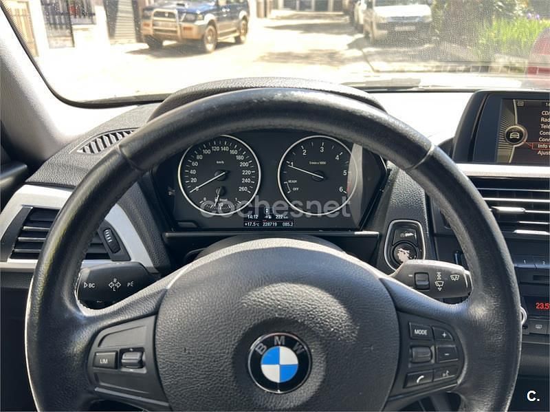 Usado BMW 116 116 HP (85 kW) 2013 Preto Citadino