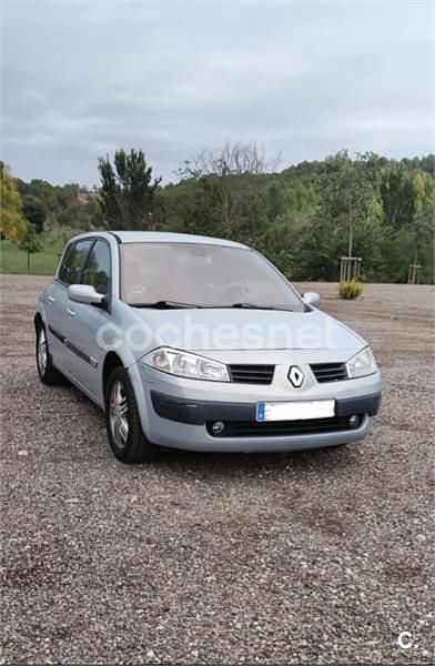 Usado Renault Mégane II Privilege 115 CV (84 kW) 2002 Azul Berlina