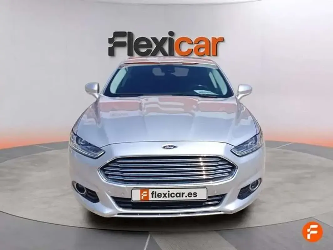 Usado Ford Mondeo ST-Line 160 CV (117 kW) 2017 Gris Berlina