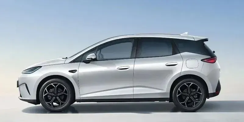 Nuevo BYD Dolphin Comfort 155 kW (212 CV) 2026 Blanco Utilitario