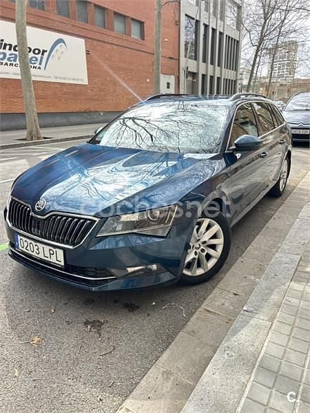 Usado Skoda Superb Ambition 150 CV (110 kW) 2017 Azul Familiar