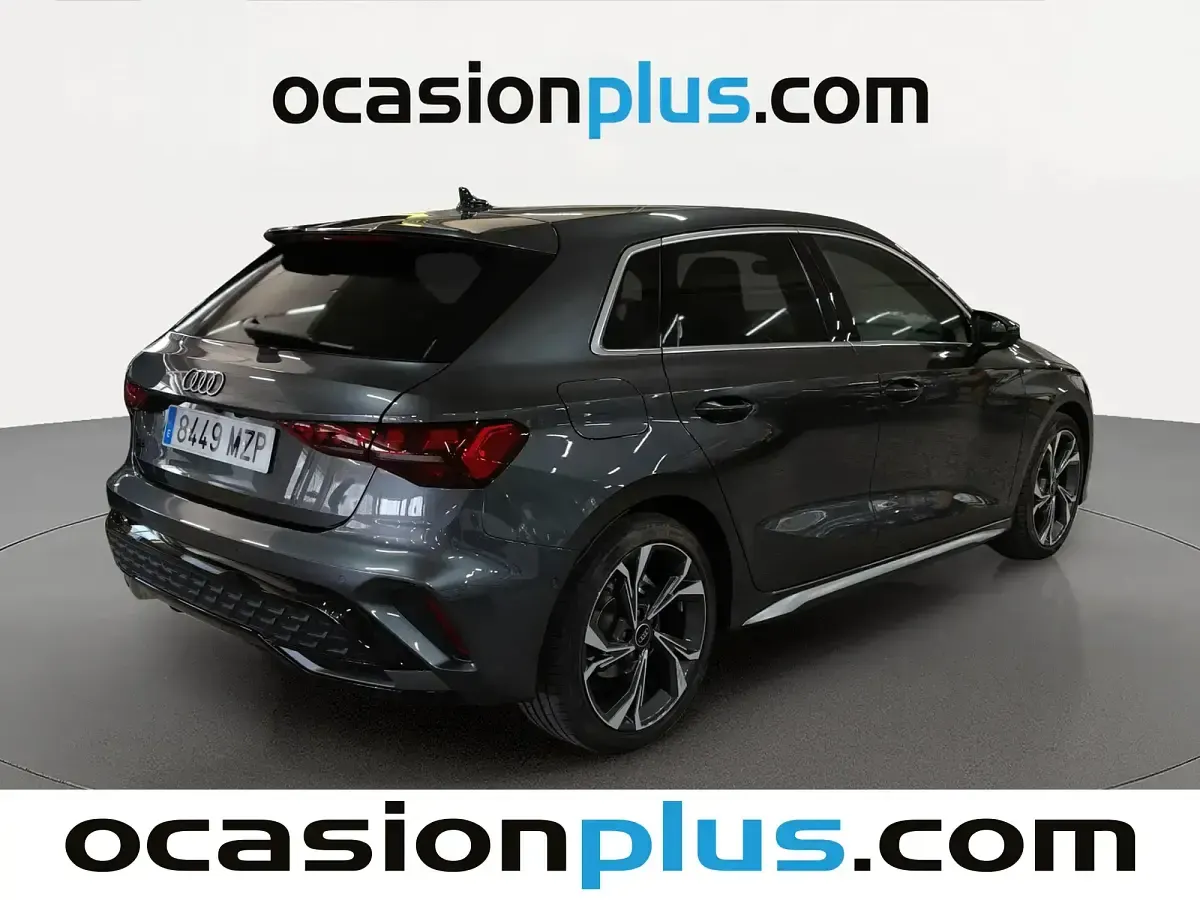 Usado Audi A3 S-Line 116 CV (85 kW) 2025 Gris