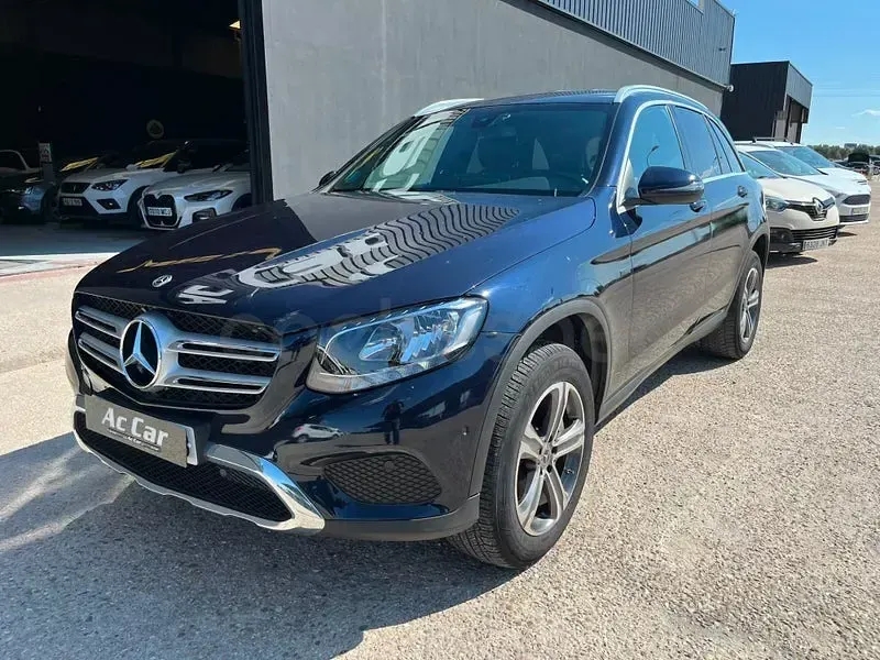 Usado Mercedes GLC300 258 CV (189 kW) 2018 Azul SUV