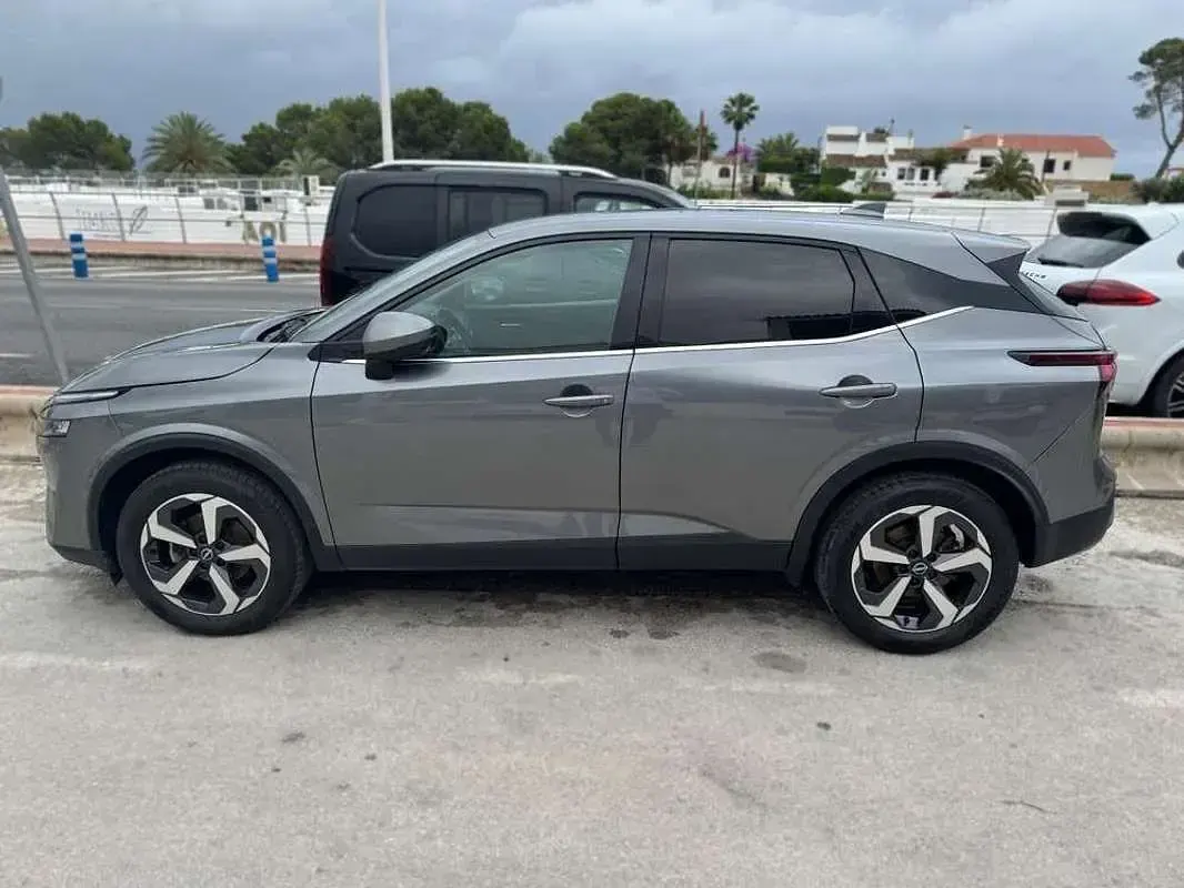 Usado Nissan Qashqai Style Edition 158 CV (116 kW) 2024 Gris SUV