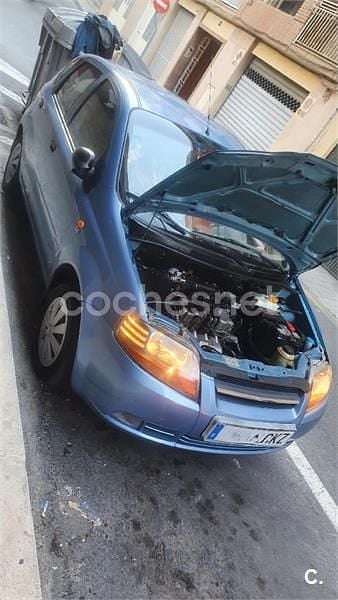 Usado Chevrolet Kalos SE 72 CV (52 kW) 2003 Azul Berlina