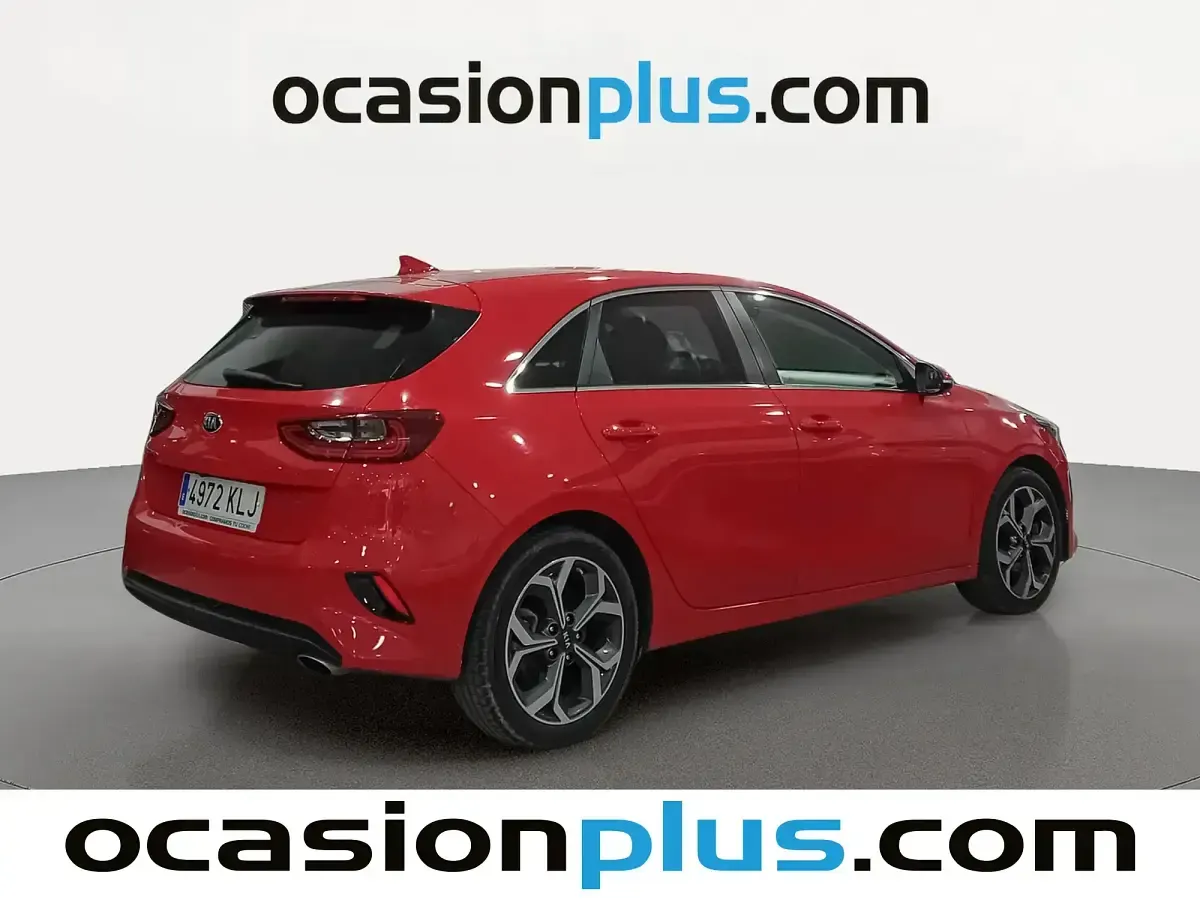 Usado Kia Ceed 140 CV (102 kW) 2018 Rojo Utilitario