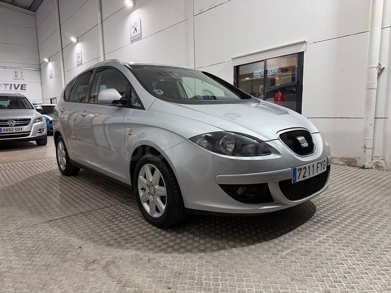 Usado Seat Altea XL Stylance 140 CV (102 kW) 2008 Gris / plata Monovolumen