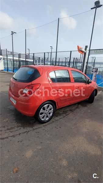 Usado Opel Corsa Enjoy 80 CV (58 kW) 2007 Rojo Utilitario