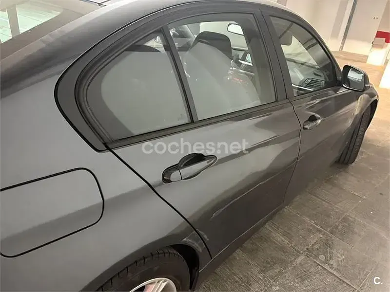 Usado BMW 318 Comfort Edition 143 CV (105 kW) 2014 Verde Berlina