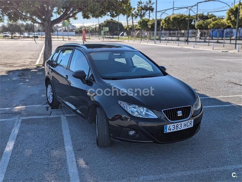 Usado Seat Ibiza ST Copa 105 CV (77 kW) 2011 Negro Familiar