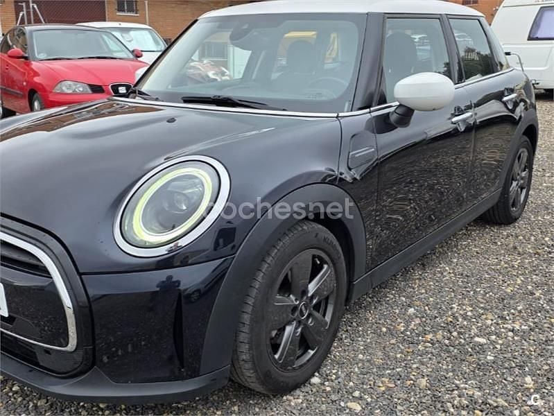 Usado Mini Cooper 136 CV (100 kW) 2023 Negro Utilitario