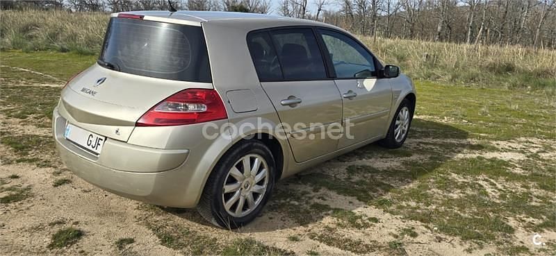 Usado Renault Mégane II 105 CV (77 kW) 2008 Beige Berlina