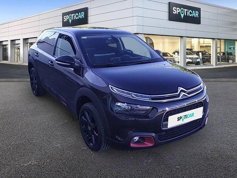 Usado Citroën C4 Shine 100 CV (73 kW) 2018 Negro Berlina