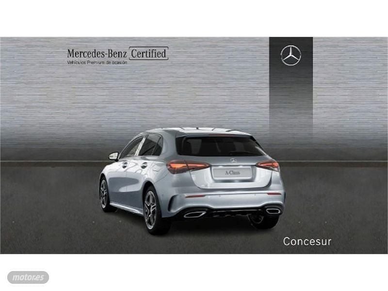 Usado Mercedes A200 AMG line 150 CV (110 kW) 2025 Plateado Berlina