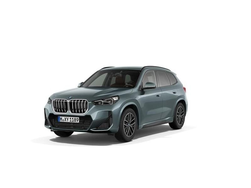 Cape york verde (metalizado) Usado 2025 BMW 120 Utilitario | 51.300 € - Imagen 1/4