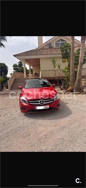 Rojo Usado 2015 Mercedes A180 Style Berlina | 14.499 € (Un poco caro) - Imagen 1/4