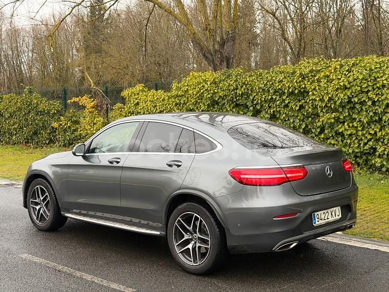 Usado Mercedes GLC250 211 CV (155 kW) 2019 Gris / plata Coupe