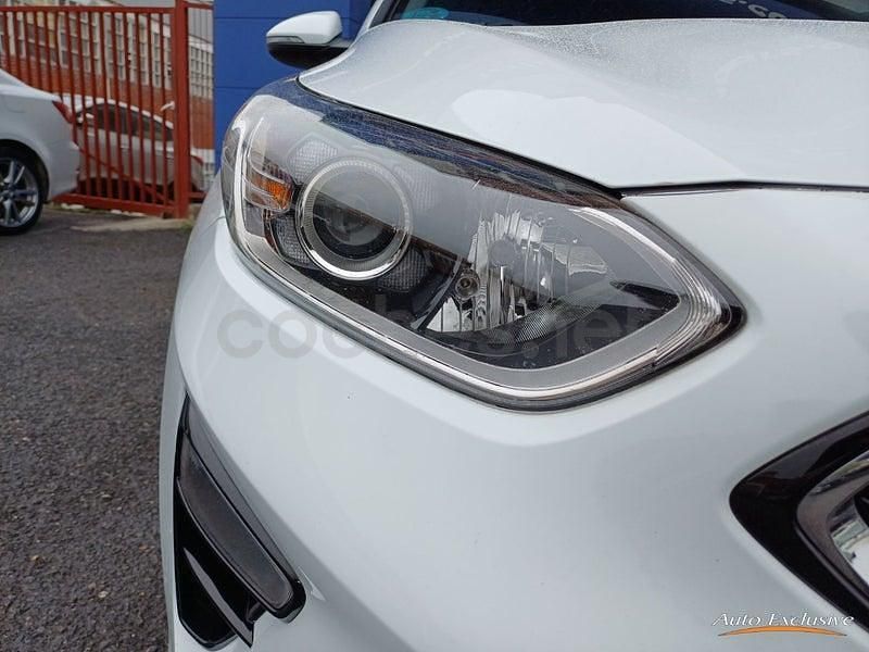 Usado Kia Ceed 115 CV (84 kW) 2019 Blanco Utilitario