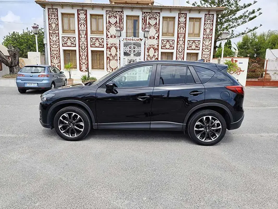 Usado Mazda CX-5 Edition 165 CV (121 kW) 2017 Negro SUV