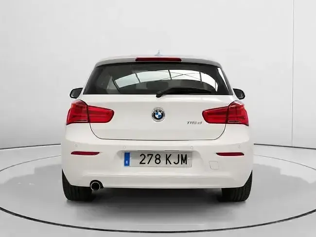 Usado BMW 116 116 CV (85 kW) 2018 Blanco Utilitario