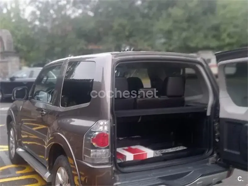 Usado Mitsubishi Montero Motion 200 CV (147 kW) 2010 Gris / plata SUV