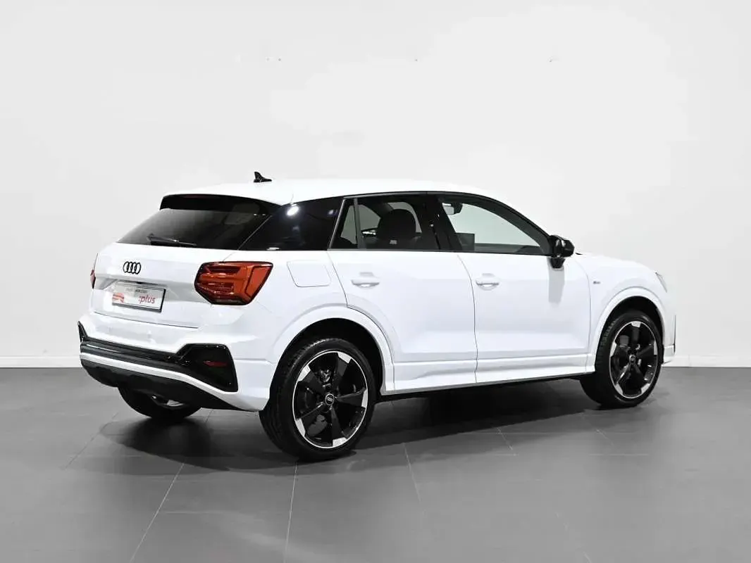Nuevo Audi Q2 Sport 150 CV (110 kW) 2025 Blanco SUV