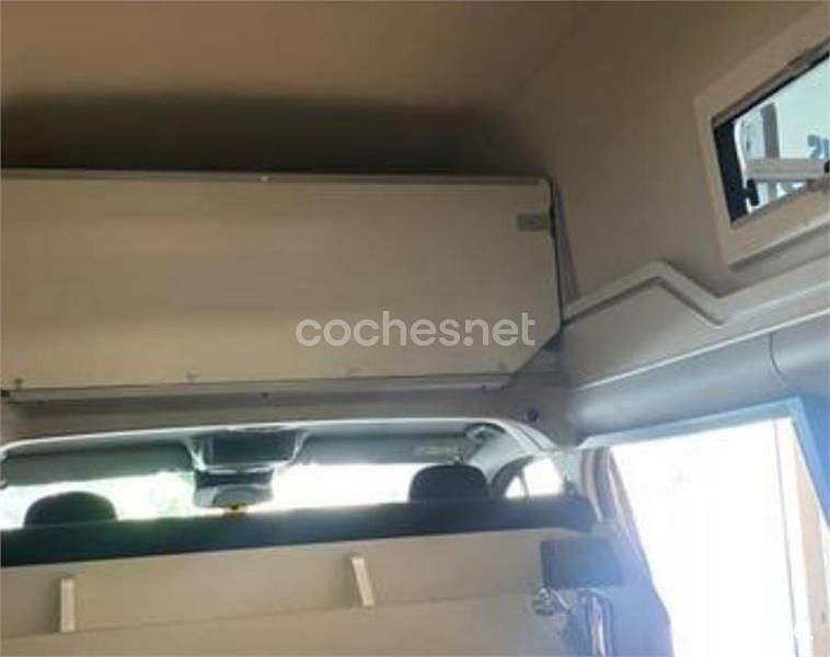 Azul Usado 2000 Ford Transit Familiar | 32.000 € - Imagen 1/4