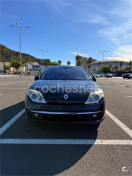 Usado Renault Laguna III Initiale 150 CV (110 kW) 2008 Negro Berlina