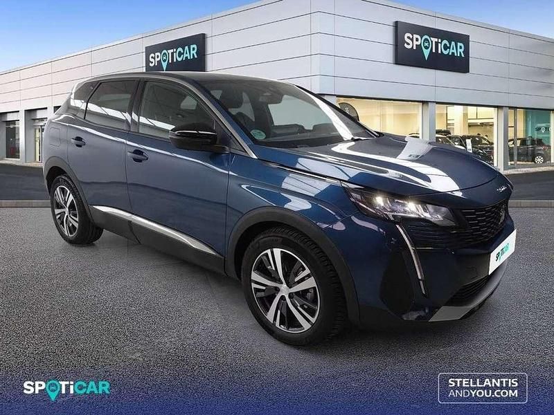 Usado Peugeot 3008 Allure 131 CV (96 kW) 2023 Azul SUV
