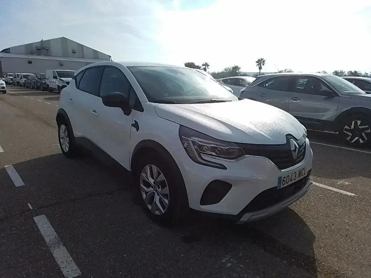 Usado Renault Captur Intens 100 CV (73 kW) 2022 Blanco SUV