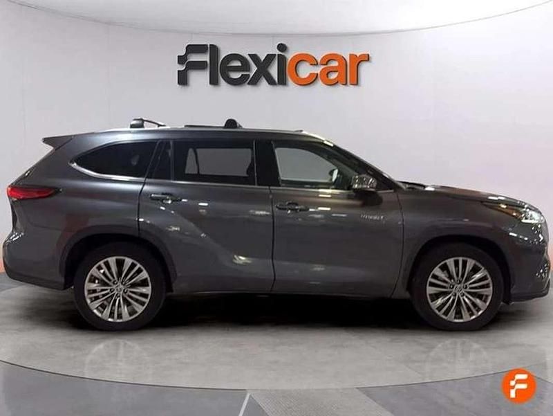 Usado Toyota Highlander Advance 246 CV (180 kW) 2021 Gris SUV