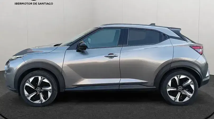 Usado Nissan Juke Tekna 143 CV (105 kW) 2025 Skyline grey metalizado SUV