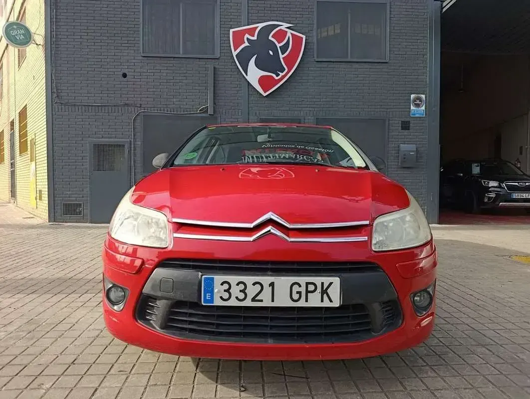 Usado Citroën C4 87 CV (63 kW) 2009 Rojo Utilitario