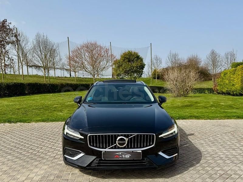 Usado Volvo V60 Plus 197 CV (144 kW) 2022 Negro Familiar
