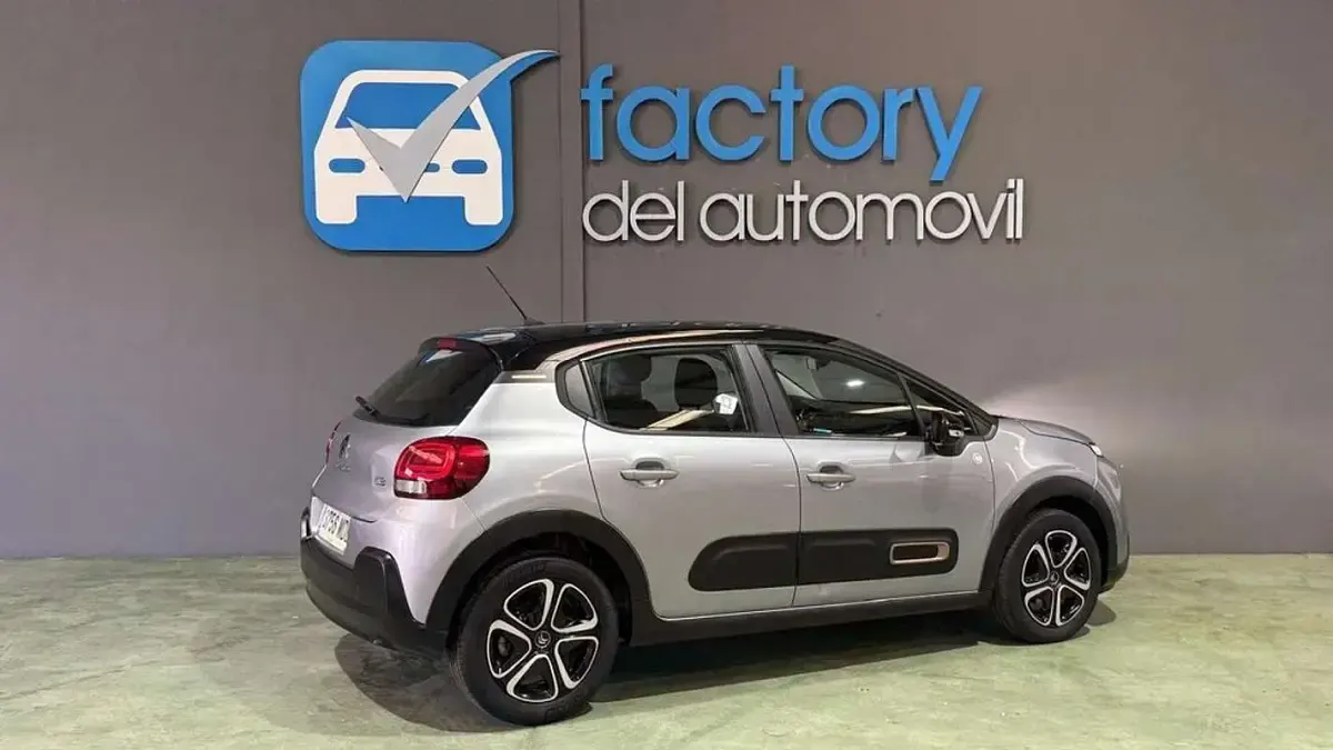 Usado Citroën C3 Shine 99 CV (72 kW) 2022 Gris Utilitario