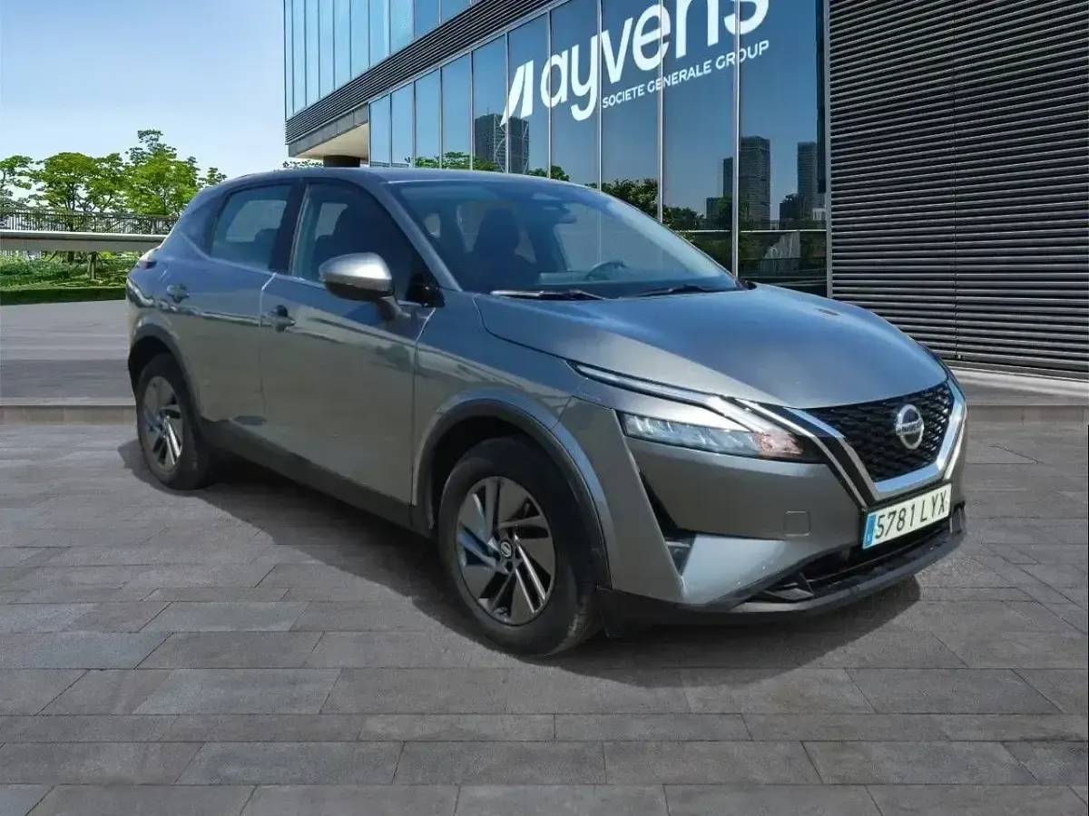 Usado Nissan Qashqai Acenta 158 CV (116 kW) 2022 Gris SUV