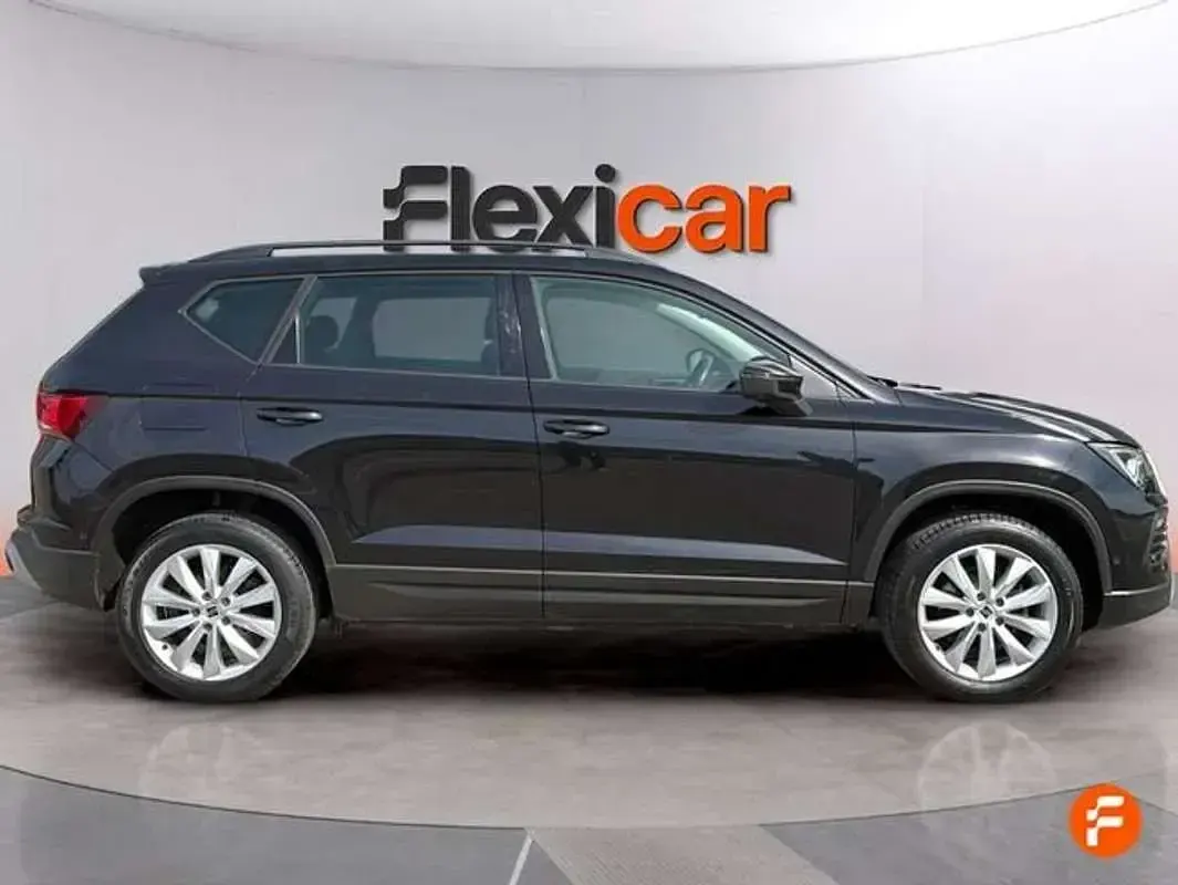 Usado Seat Ateca Style 150 CV (110 kW) 2022 Negro SUV