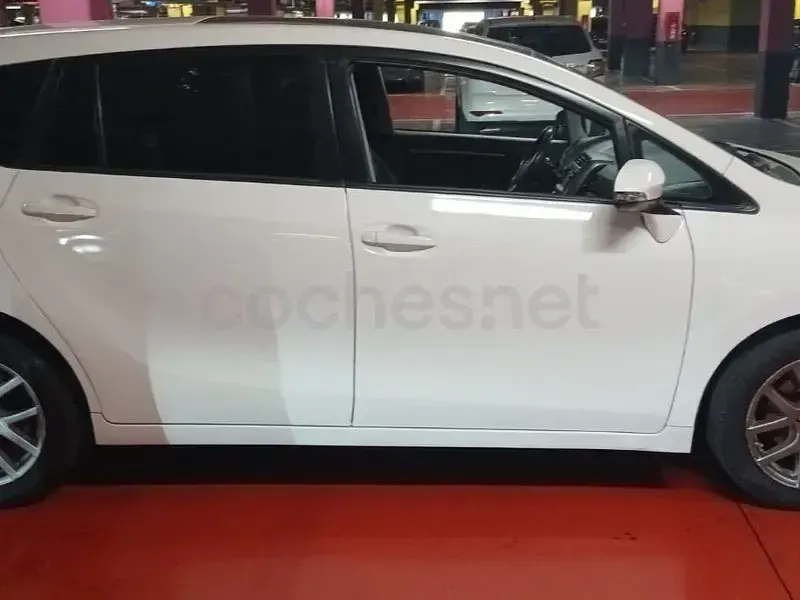 Usado Toyota Verso Advance 112 CV (82 kW) 2014 Blanco Monovolumen