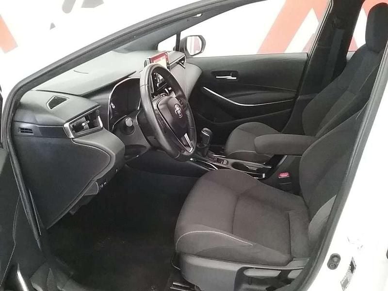 Usado Toyota Corolla Active 122 CV (89 kW) 2019 Blanco Utilitario