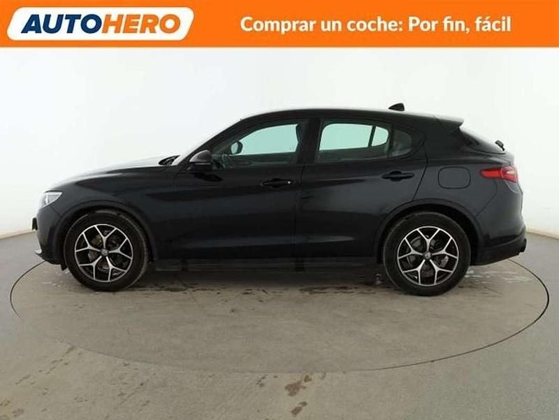 Usado Alfa Romeo Stelvio Sprint 190 CV (139 kW) 2021 Negro SUV