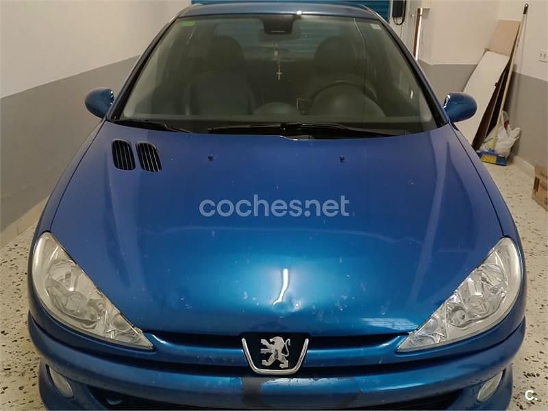 Usado Peugeot 206 GTi 138 CV (101 kW) 1999 Azul Utilitario
