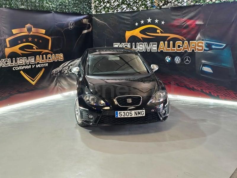 Usado Seat Leon FR 211 CV (155 kW) 2011 Negro Utilitario