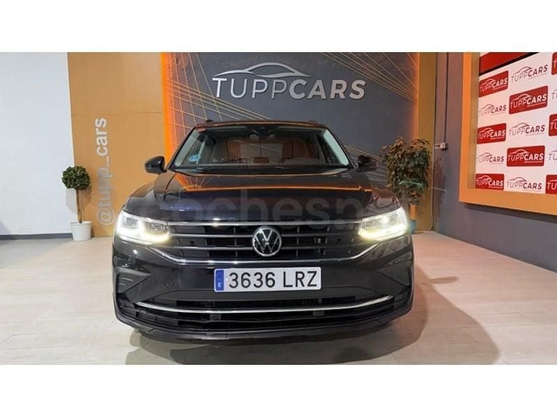 Usado VW Tiguan Life 150 CV (110 kW) 2021 Negro SUV